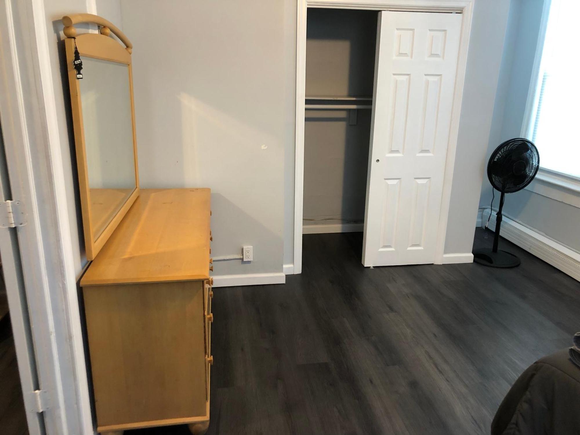 Private 2-Bedroom With Free Parking And Direct Bus To Nyc Manhattan Only 2 Blocks Away Лінден Екстер'єр фото